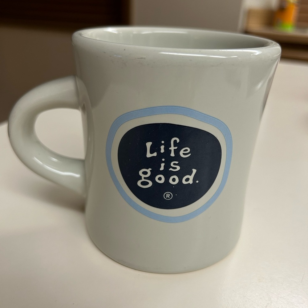 Life is good diner mug